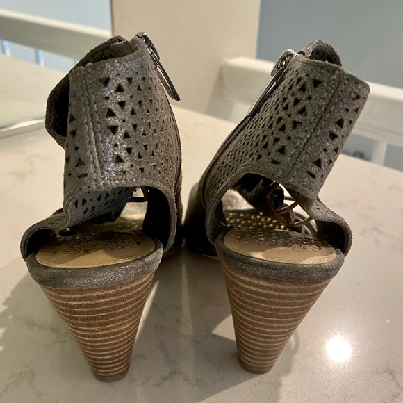 Vince Camuto wedges - Picture 5 of 9